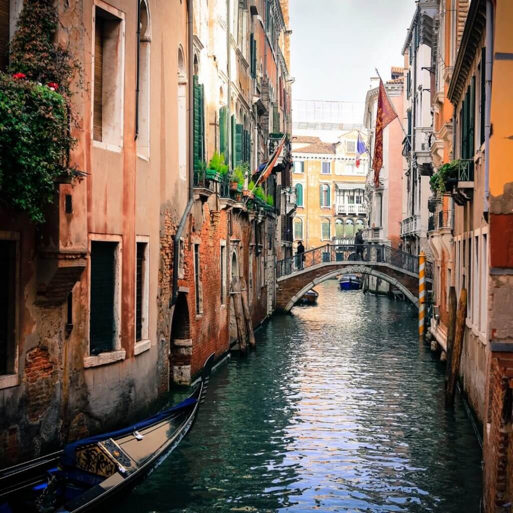 Venice Canals - Water Pollution levels have dropped due to coronavirus